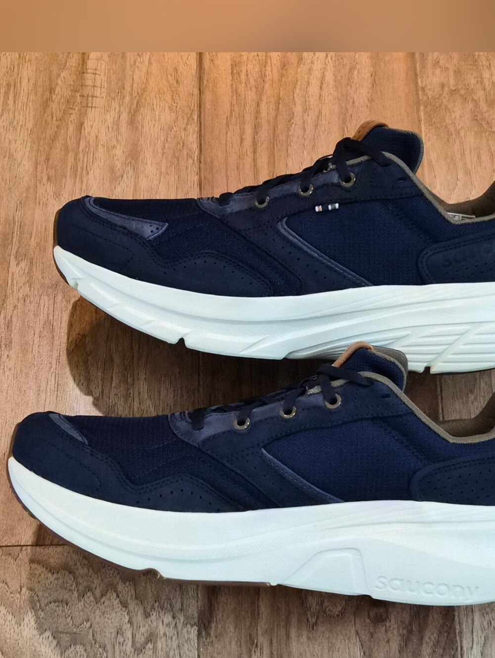 Saucony Guide Metro Navy Casual Sneakers - Picture 3 of 8